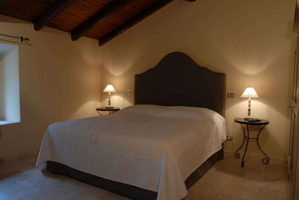 Tenuta Folesano Wine Estate 13Th Century มาร์ซาบอตโต ภายนอก รูปภาพ